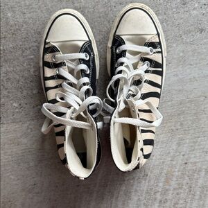 Kids Zebra Stripe High-Top Sneakers